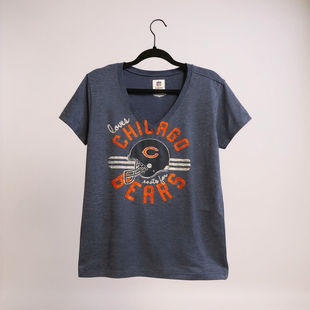Team Apparel NFL Chicago Bears Women's V Neck T Shirt Large Blue Graphic‎ Tee